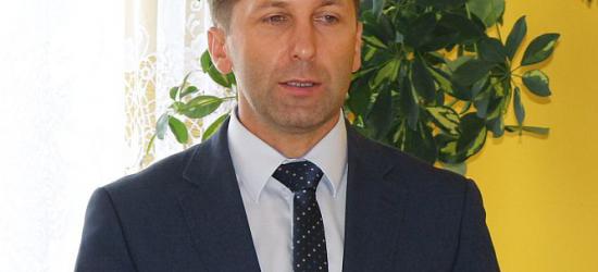 Młode żubry przychodzą na świat