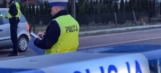 POWIAT SANOCKI. Jechał bez zapiętych pasów. Był poszukiwany i pijany