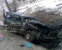 TRAGEDIA NA DRODZE: 25-letni kierowca nie żyje, 21-letnia pasażerka w szpitalu (ZDJĘCIA)