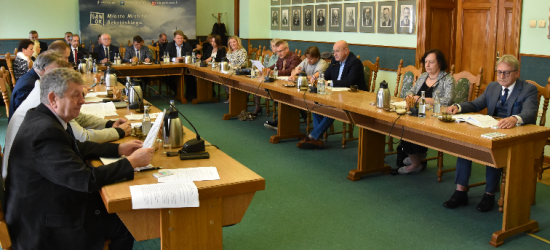 Sesja budżetowa w powiecie (OGLĄDAJ NA ŻYWO)