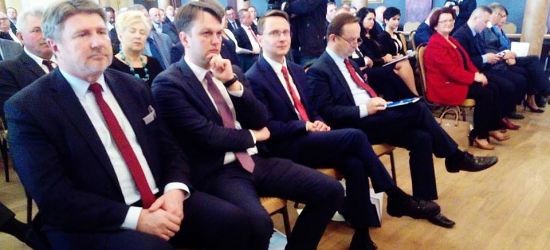 KONFERENCJA BIESZCZADY: O budowie lokalnego rynku energii oraz współpracy samorządów i biznesu (LIVE)