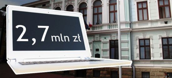 Sanok straci kolejne pieniądze. „Afera laptopowa” pochłonie blisko 3 mln zł (ZDJĘCIA)
