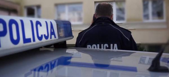Wszedł do sądu. Następnie oblał się benzyną i podpalił