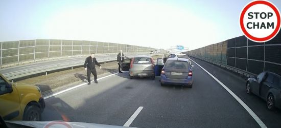 Obywatelskie ujęcie pijanego kierowcy na A4! (VIDEO)