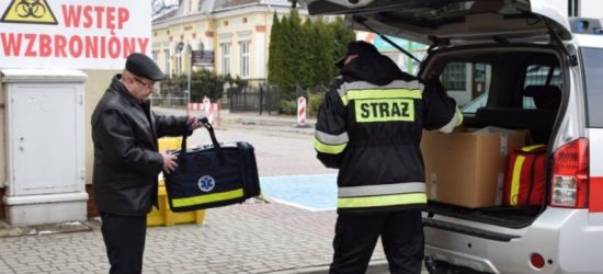 Strażacy przekazali 8 respiratorów dla łańcuckiego szpitala!