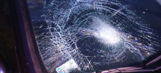 Potrącenie 16-latki. Wyszła zza autobusu wprost pod koła samochodu (ZDJĘCIA)