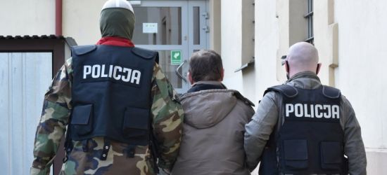 PODKARPACIE: Zatrzymali mężczyznę, który rozpowszechniał treści pedofilskie