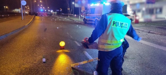 Uderzył w sarnę, a ta w kolejny pojazd. Zginął kierowca