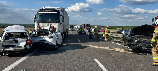 Tragiczne popołudnie na podrzeszowskich drogach. Dwa poważne wypadki pod Rzeszowem – nie żyje 48-letni mężczyzna (ZDJĘCIA)