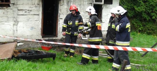 Dom spłonął po zwarciu instalacji elektrycznej (ZDJĘCIA)