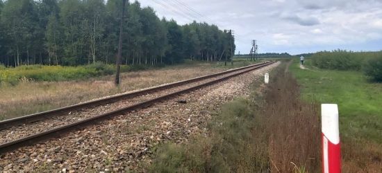 Chciał targnąć się na swoje życie, położył się na torach