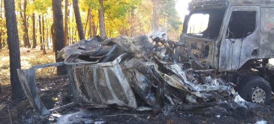 Tragiczny finał policyjnego pościgu! Trzy osoby nie żyją (ZDJĘCIA)