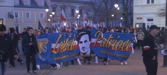 Cześć i chwała bohaterom! Ruch Narodowy uczcił Żołnierzy Wyklętych (FILM, ZDJĘCIA)