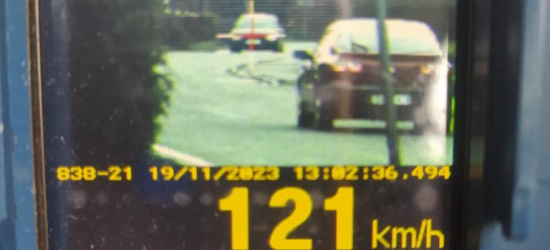 POWIAT BRZOZOWSKI: Jechał 121 km/h w obszarze zabudowanym