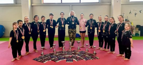 Sanockie talenty błyszczą na ogólnopolskiej scenie fitness. Sukcesy Szkoły Gimnastycznej Konstancji Iwańczyk