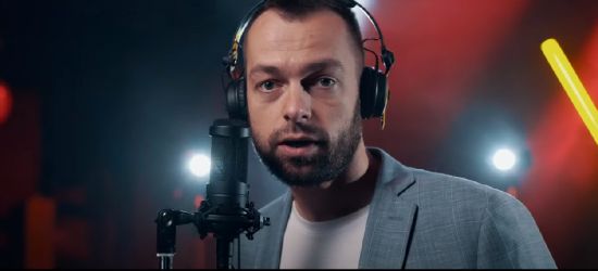 Burmistrz Ustrzyk rapuje. #hot16challenge o Małym Królu (VIDEO)