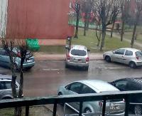 PARKOWANIE PO SANOCKU: Inny niż wszyscy. Zatarasować przejazd też można (ZDJĘCIA)