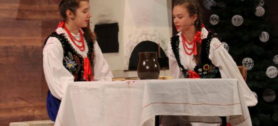 Świąteczna magia i tradycja. 20. wystawa bożonarodzeniowa gminy Sanok (ZDJĘCIA)