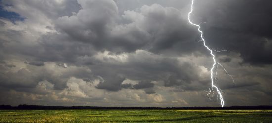 ALERT: Burze z gradem możliwe dziś od 12 do 22