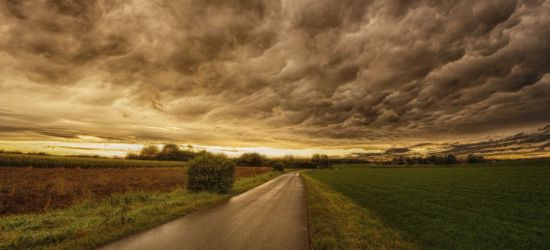 POWIAT SANOCKI. Dzisiaj znów może zagrzmieć. Ostrzeżenie meteo