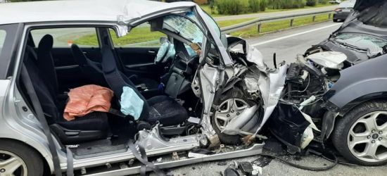 BRZOZÓW. Koszmarny wypadek na obwodnicy. Trzy osoby zostały ranne (ZDJĘCIA)