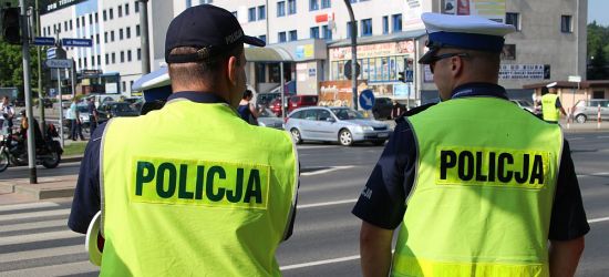 Policja oceniana dwukrotnie lepiej niż sądy. Wyniki badania CBOS