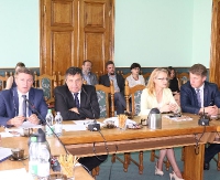 Zarząd Powiatu Sanockiego z absolutorium. Opinie radnych (FILM, ZDJĘCIA, RETRANSMISJA)