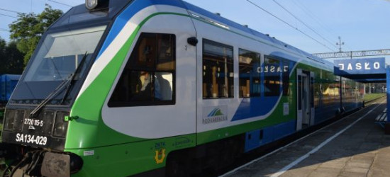 Podróż pociągiem z Rzeszowa w Bieszczady będzie krótsza i wygodniejsza