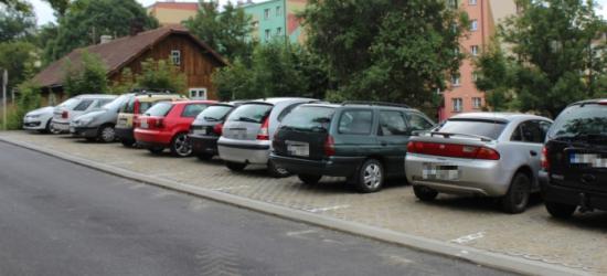Centrum doczekało się nowego parkingu (ZDJĘCIA)