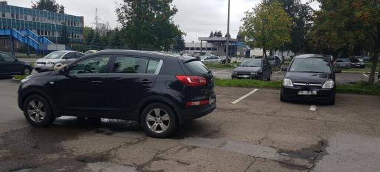 PARKOWANIE PO SANOCKU: Na zakazie, na środku i poza wyznaczonymi miejscami (FOTO)