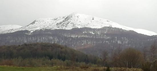 BIESZCZADY: Widok na Tarnicę (ZDJĘCIE)