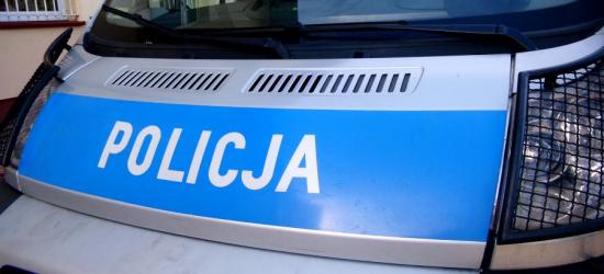 Kompletnie pijany jechał skodą tylko na… felgach… bez opon