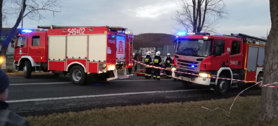 AKTUALIZACJA : Niestety, nie udało się uratować potrąconej kobiety. Lekarz stwierdzil zgon (FOTO, VIDEO)