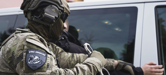 Handlarz ludźmi zatrzymany na granicy