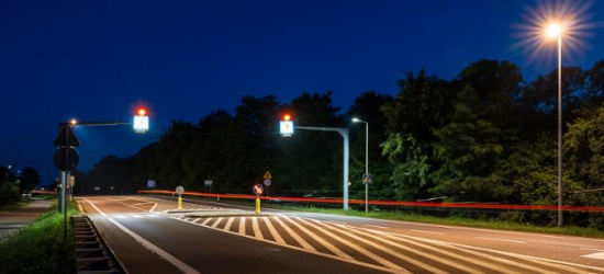 Poprawa bezpieczeństwa na przejściach dla pieszych w trzech powiatach