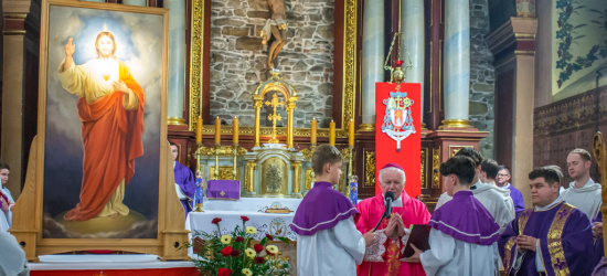 SANOK: Peregrynacja obrazu Najświętszego Serca Pana Jezusa (VIDEO, ZDJĘCIA)