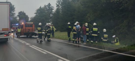 Wypadek w Brzozowie. Jedna osoba trafiła do szpitala (VIDEO, FOTO)