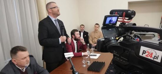 SANOK: Grzegorz Braun na spotkaniu z mieszkańcami (ZOBACZ LIVE)