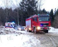 Wypadek przy załadunku drewna. Ranny 62-letni mężczyzna