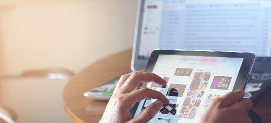 Zuchwała metoda oszustów internetowych. Pieniądze za kompromitujące dane