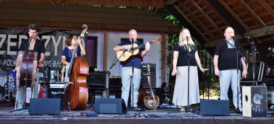 SANOK: Ludowa tradycja i folk-rock. Karpaty Zaklęte w Drewnie (VIDEO, ZDJĘCIA)