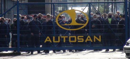 Pikieta pracowników Autosanu! „Gdzie jest prezes”? (VIDEO)