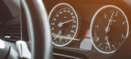 POWIAT SANOCKI: Jechał 113 km/h! Wysoki mandat, sporo punktów
