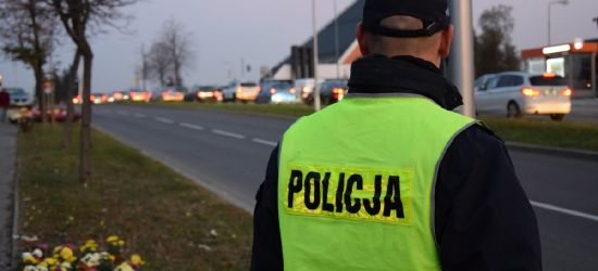 Trwa akcja „Znicz 2021”. Kontrole policji na drogach i na cmentarzach