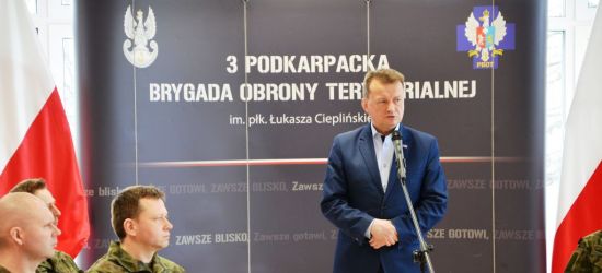 Mariusz Błaszczak spotkał się z sanockimi żołnierzami oraz uczniami klas mundurowych (VIDEO, FOTORELACJA)