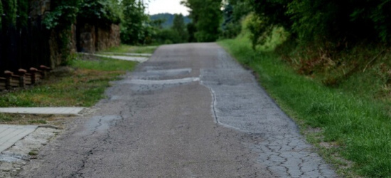 Remont drogi gminnej w Stróżach Małych (ZDJĘCIA)