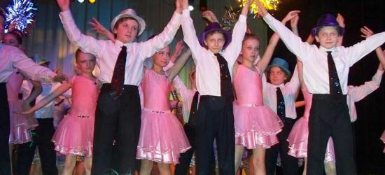 Trzy pokolenia tancerzy na scenie sanockiego SDK-u (ZDJĘCIA)