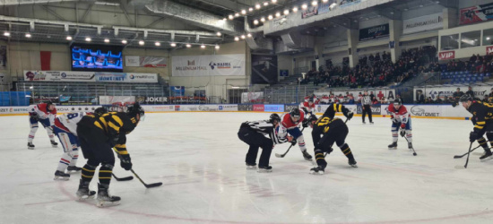 Hokejowe emocje w Sanoku. STS kontra GKS Katowice