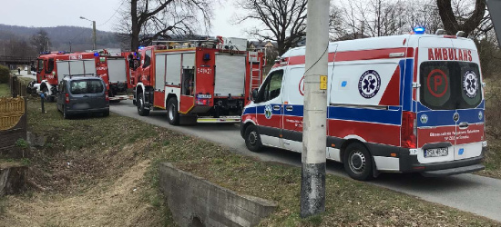 NOWOSIELCE: Bomba przy posesji? Droga zablokowana!