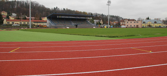 WIERCHY SANOK: Stadion wygląda coraz bardziej efektownie (FOTO, LIVE)